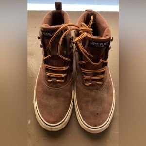 Men’s waterproof Sperry Boots size 8